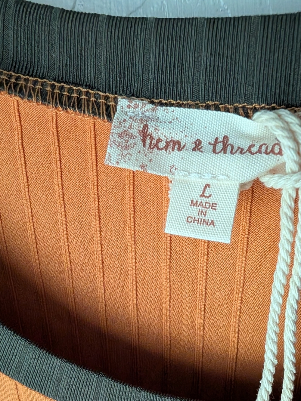 Hem & Thread Loung Set - Picture 6 of 16